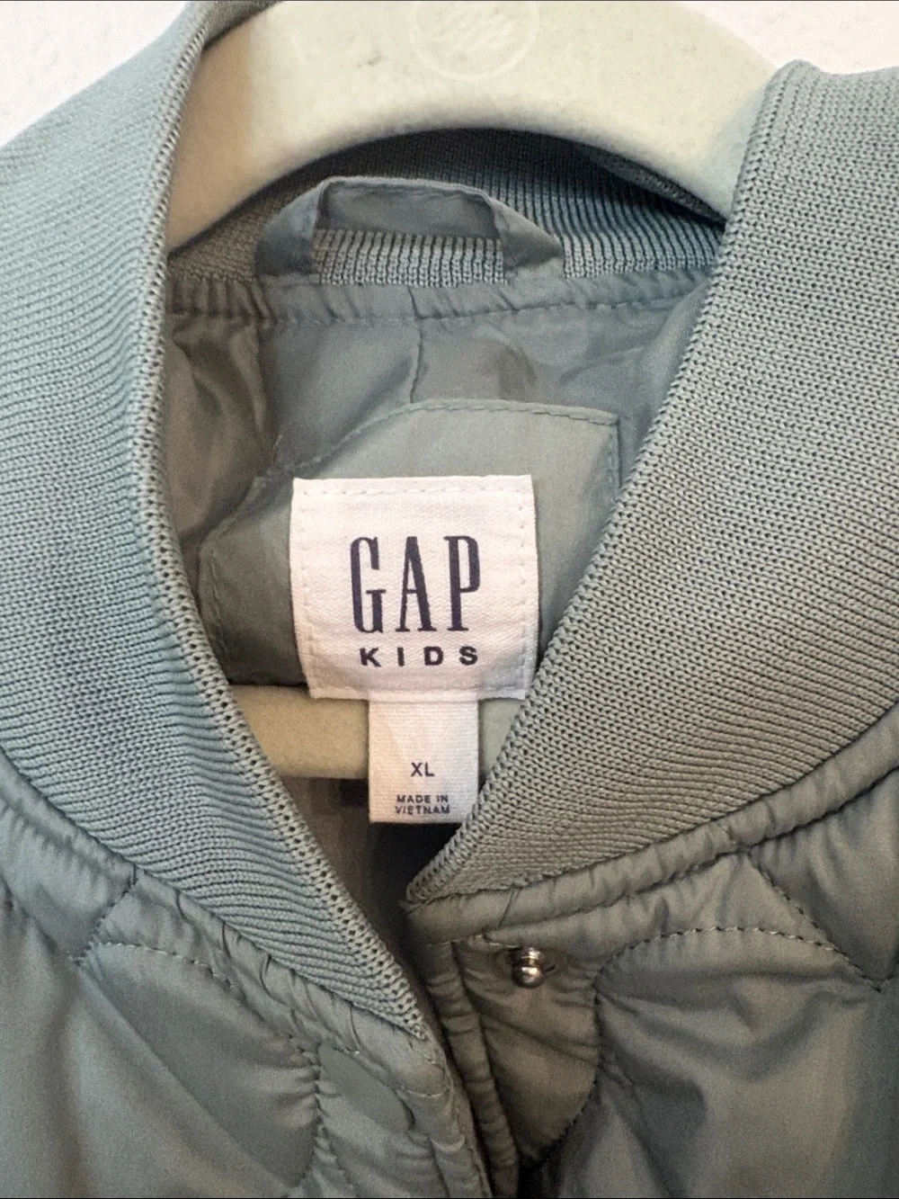 Gap Kids Heart Quilted Bomber Jacket in Sage Green Size XL (12-13)